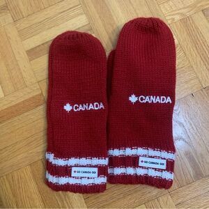 Canada Fleece Lined Knit Winter Mittens Size Small/Medium